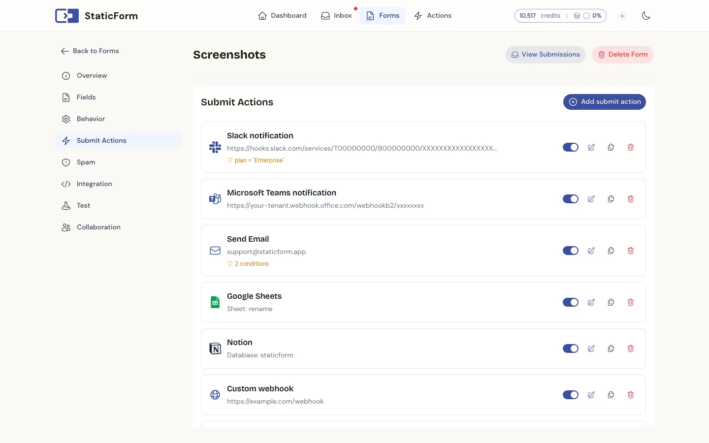 Instellingen van een formulier waarbij inzendingen tegelijk naar e-mail, Slack, Teams en andere kanalen worden gestuurd